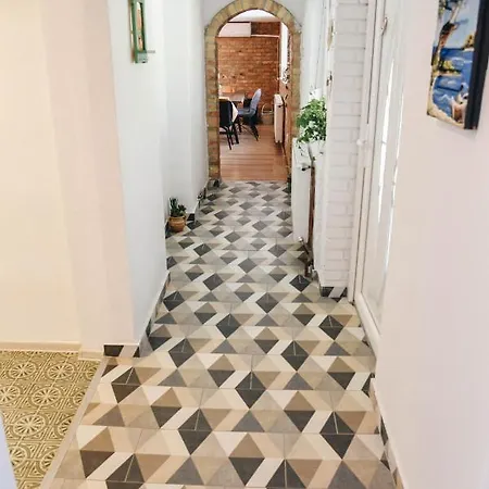 Villa Kraljev Breg Fruska Gora Pool And Padel Cortanovci