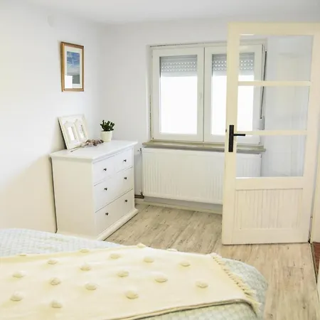 Villa Kraljev Breg Fruska Gora Pool And Padel