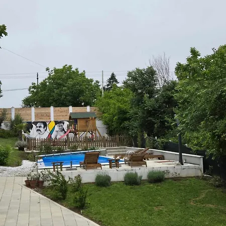 Villa Kraljev Breg Fruska Gora Pool And Padel *