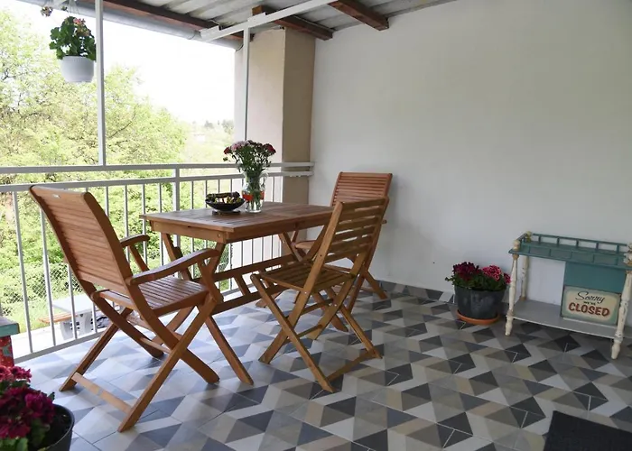 Kraljev Breg Fruska Gora Pool And Padel Villa Cortanovci