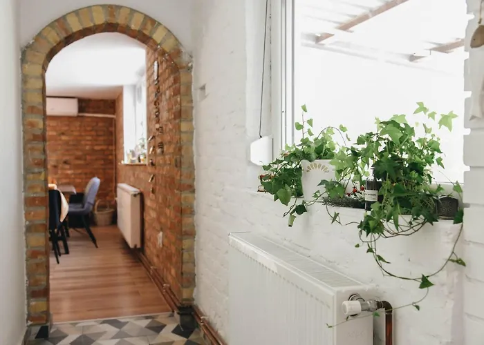 Kraljev Breg Fruska Gora Pool And Padel Villa Cortanovci