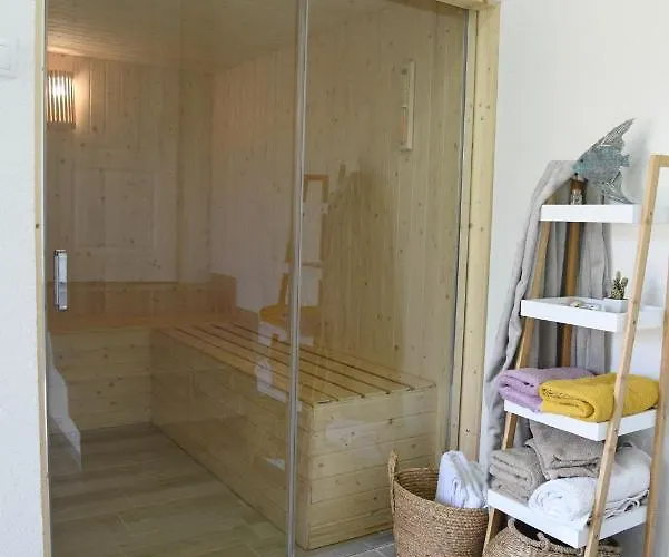 Kraljev Breg Fruska Gora Pool And Padel Villa Cortanovci