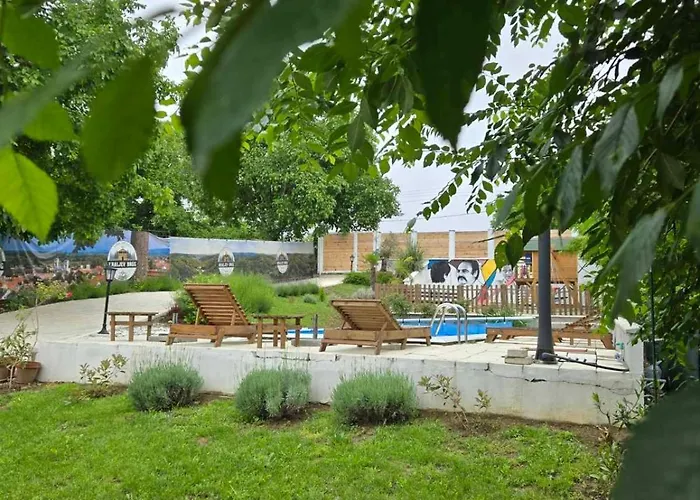 Kraljev Breg Fruska Gora Pool And Padel Villa Cortanovci